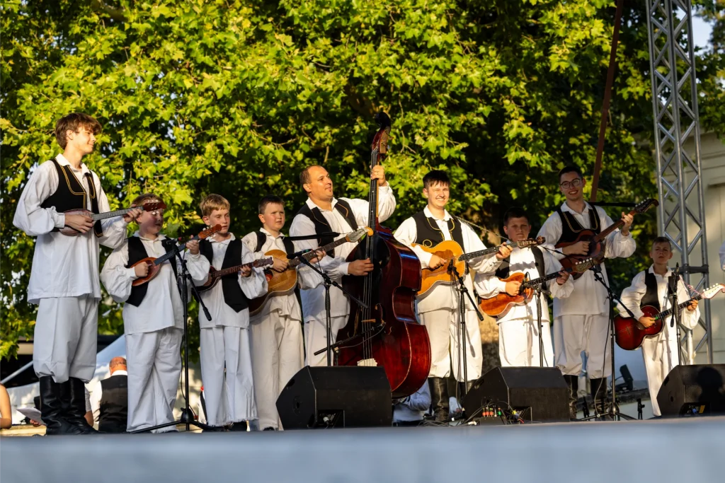 Dječje folklorno društvo “Sončece”