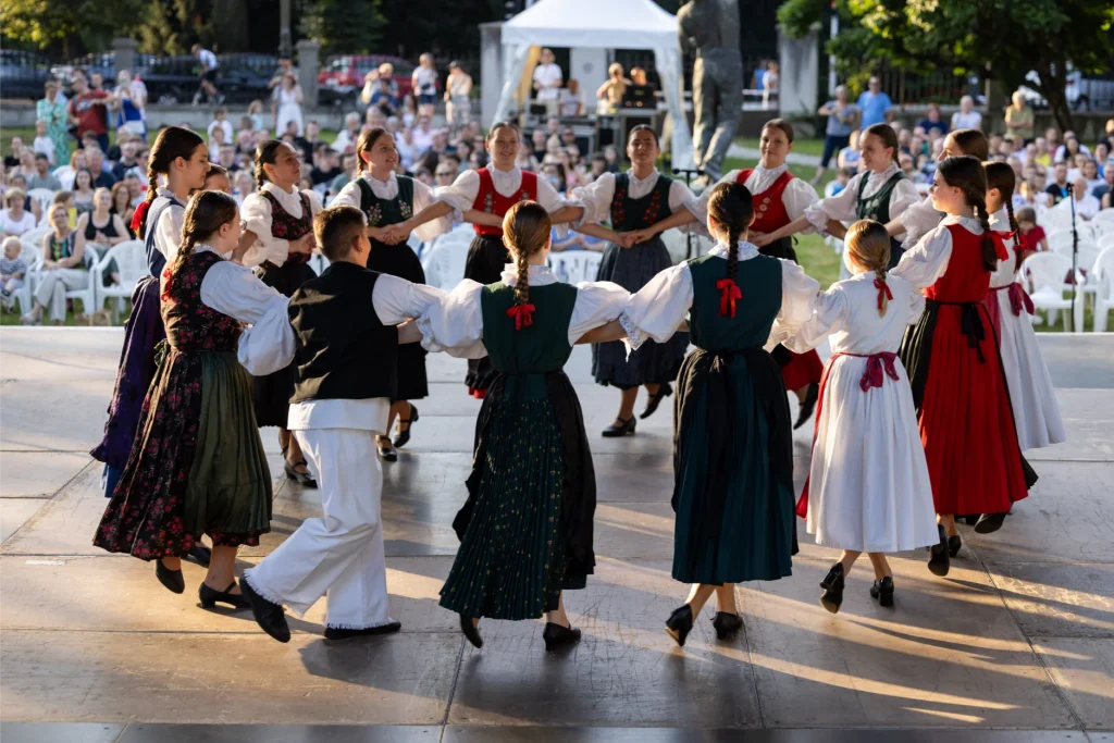 Dječje folklorno društvo “Sončece”