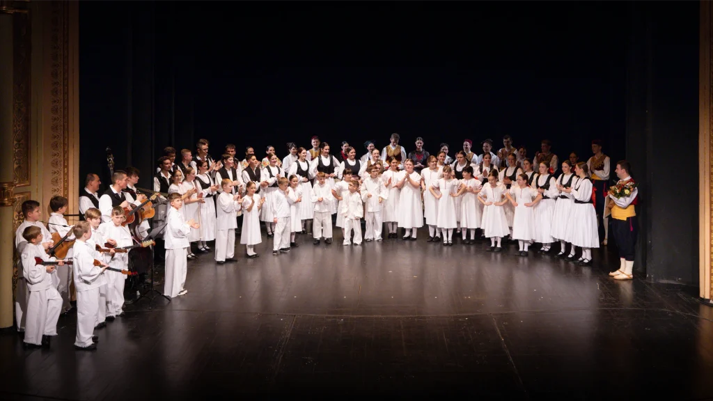 Dječje folklorno društvo “Sončece”